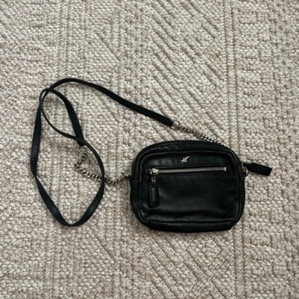 Kenneth Cole Black Leather Crossbody Bag Mini Camera Bag Silver Chain Strap